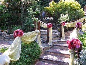 outdoor-wedding-reception-ideas-summer.jpg